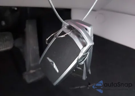 2019 Genesis G70 2.0T Advanced z USA, uszkodzony, nr VIN KMTG34LAXKU027656